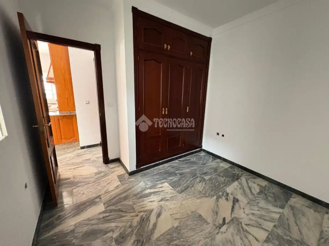Casa adosada en venta en Chiclana de la Frontera con Terraza y Amueblado