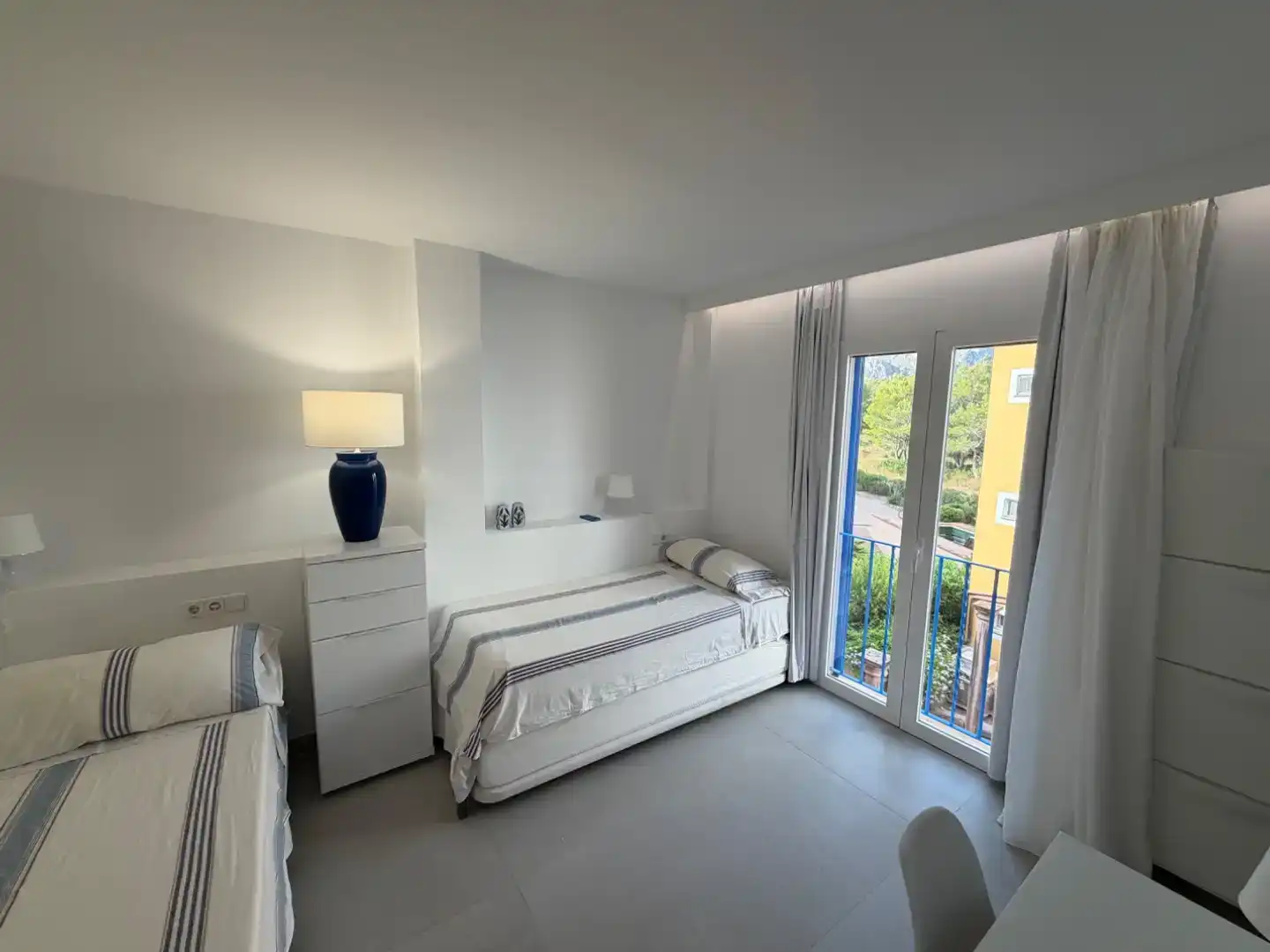 Habitación de Apartamento en venta en Artà con Aire acondicionado, Piscina y Amueblado