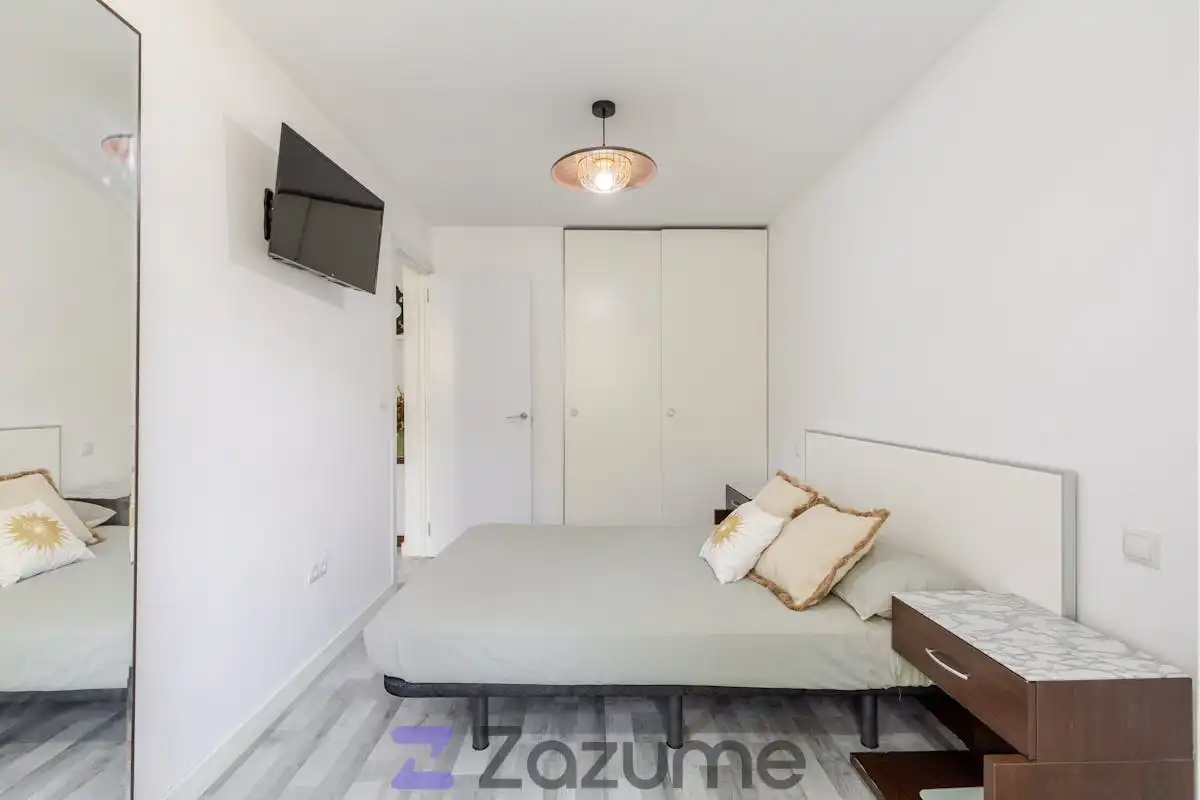 Schlafzimmer von Wohnung zur Miete in Madrid mit Klimaanlage, Heizung und Parkett