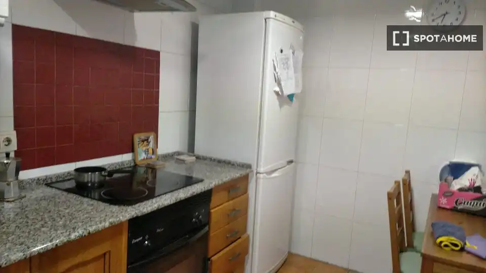 Kitchen of Flat for share in Godella  with Air Conditioner, Heating and Furnished