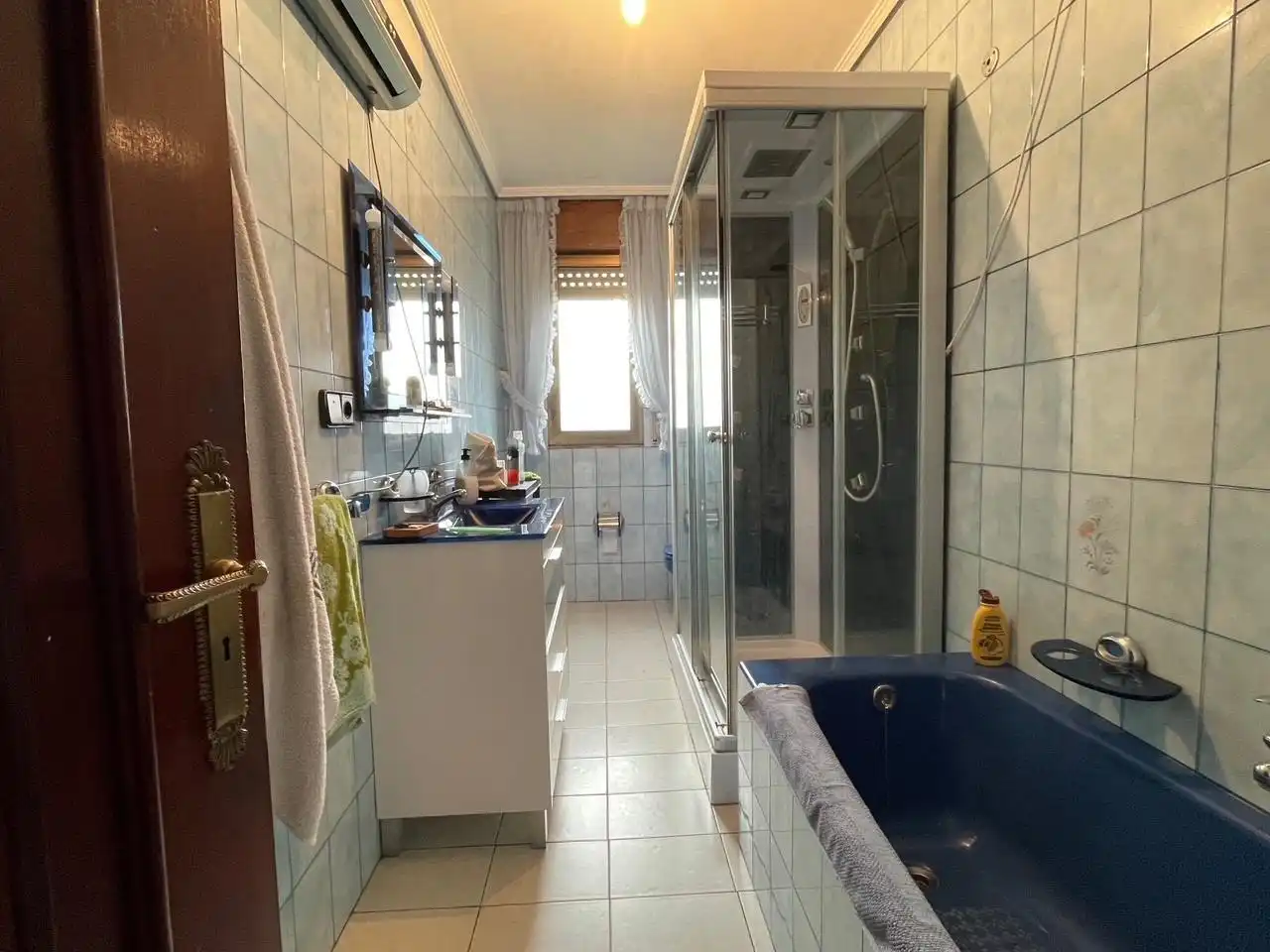Badezimmer von Haus oder Chalet zum Verkauf in Ponferrada mit Heizung und Privatgarten
