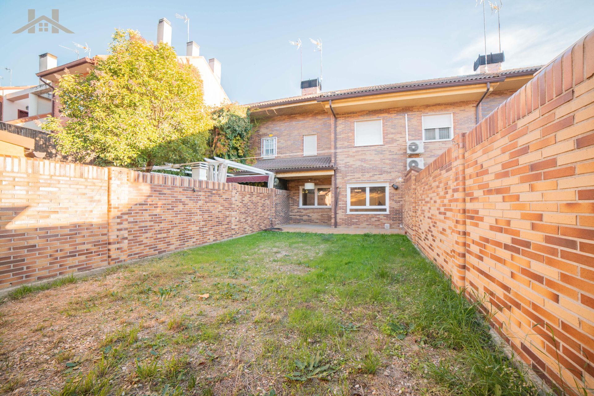 Garden of Single-family semi-detached for sale in Valdemoro  with Heating, Private garden and Terrace