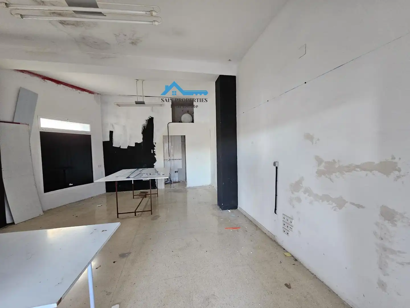 Local en venta en La Nucia con Terraza