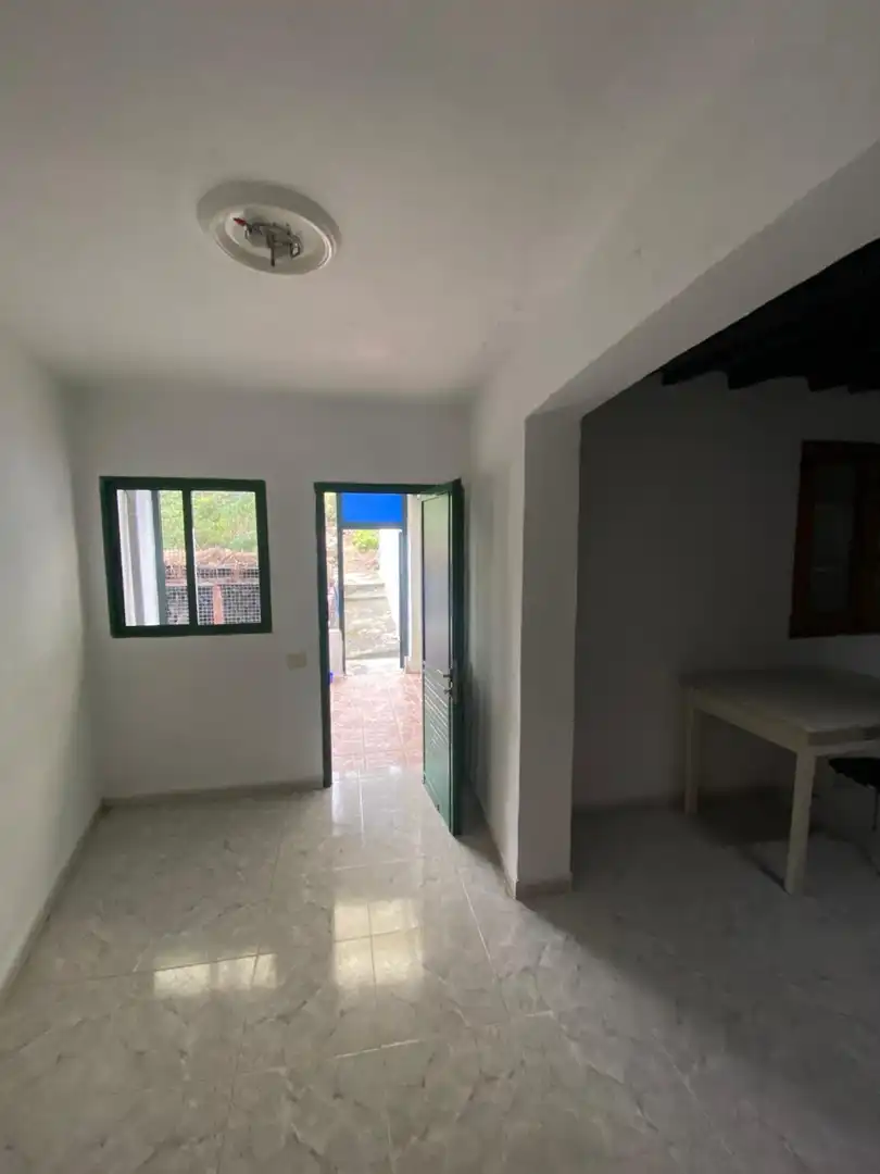 Casa o xalet en venda en Frontera amb Jardí privat