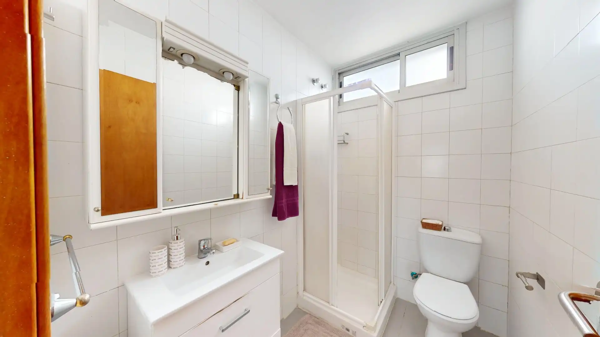 Baño de Piso en venta en Nou Barris