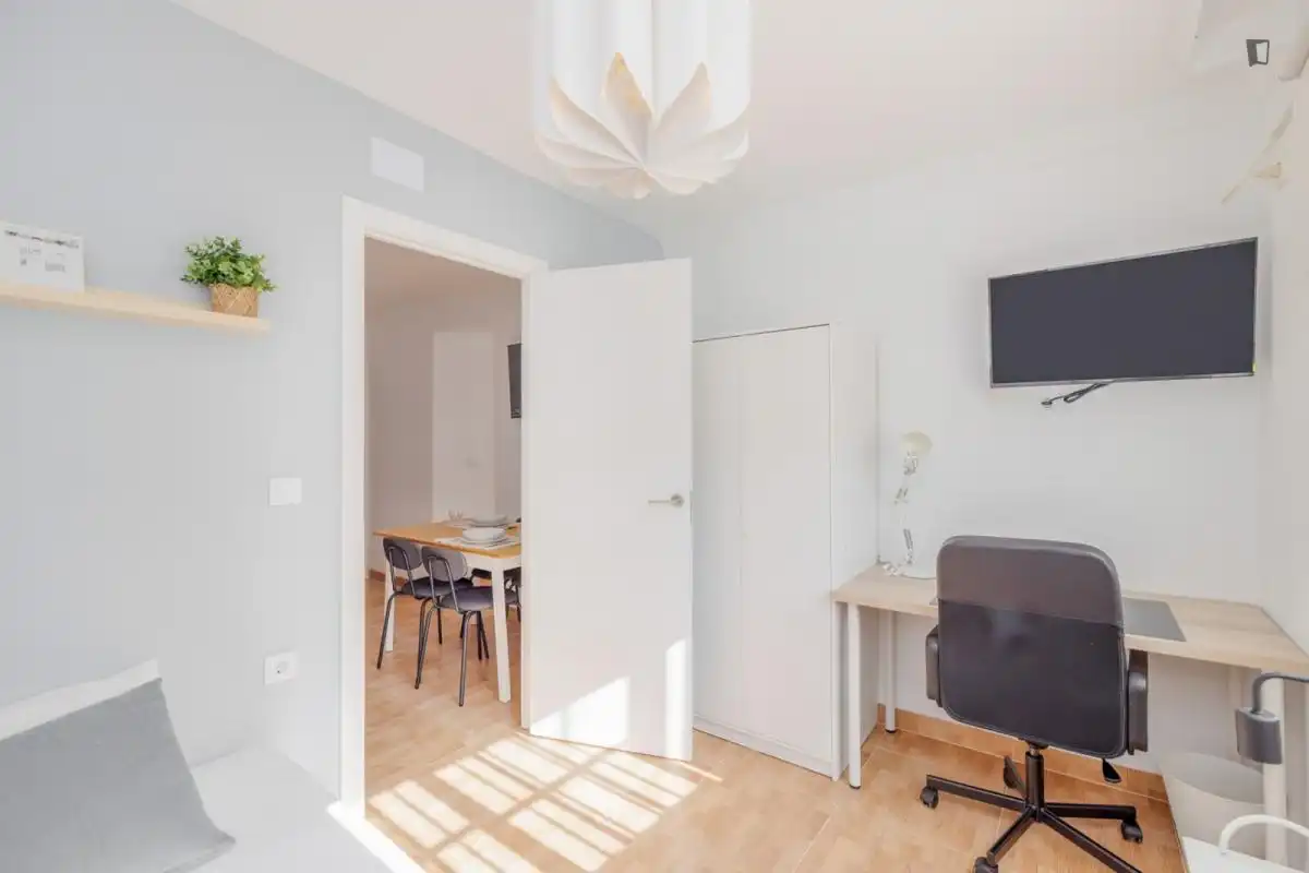 Apartament per a compartir en Jerez de la Frontera amb Moblat, Rentadora i Microones