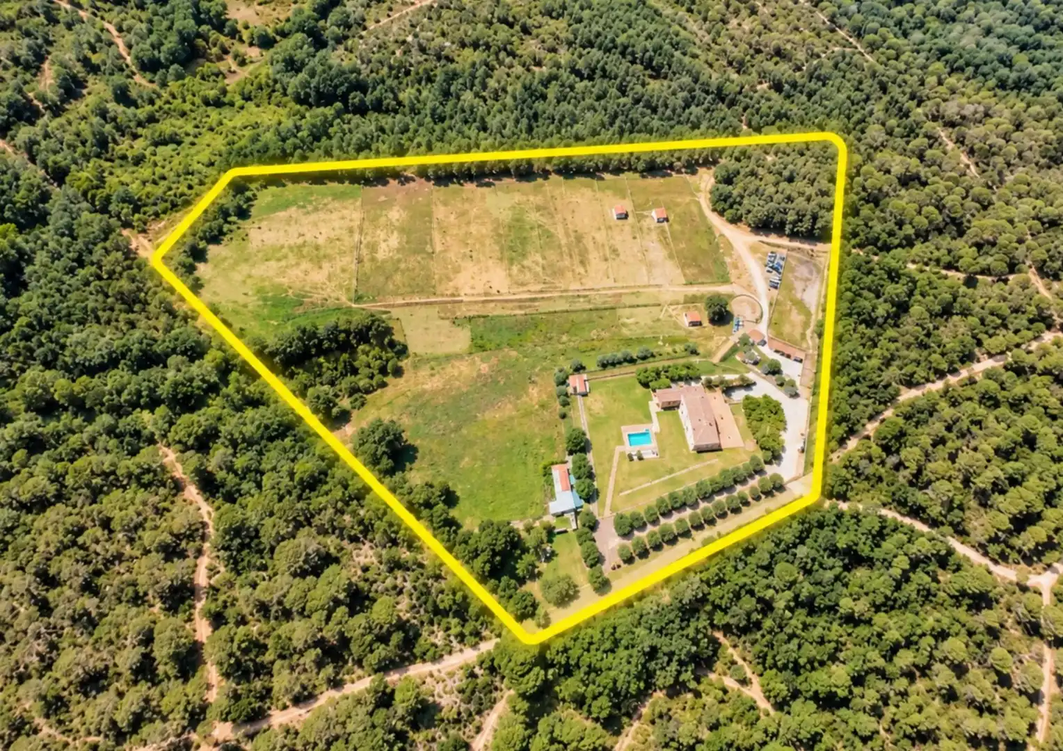 Finca rústica en venda en Vilobí d'Onyar amb Jardí privat, Terrassa i Piscina