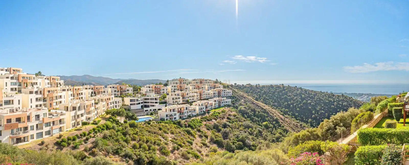 Apartamento con piscina en venta en C. El Pinar, 15, 29602 Marbella, Málaga, Spain 73, imagen 2