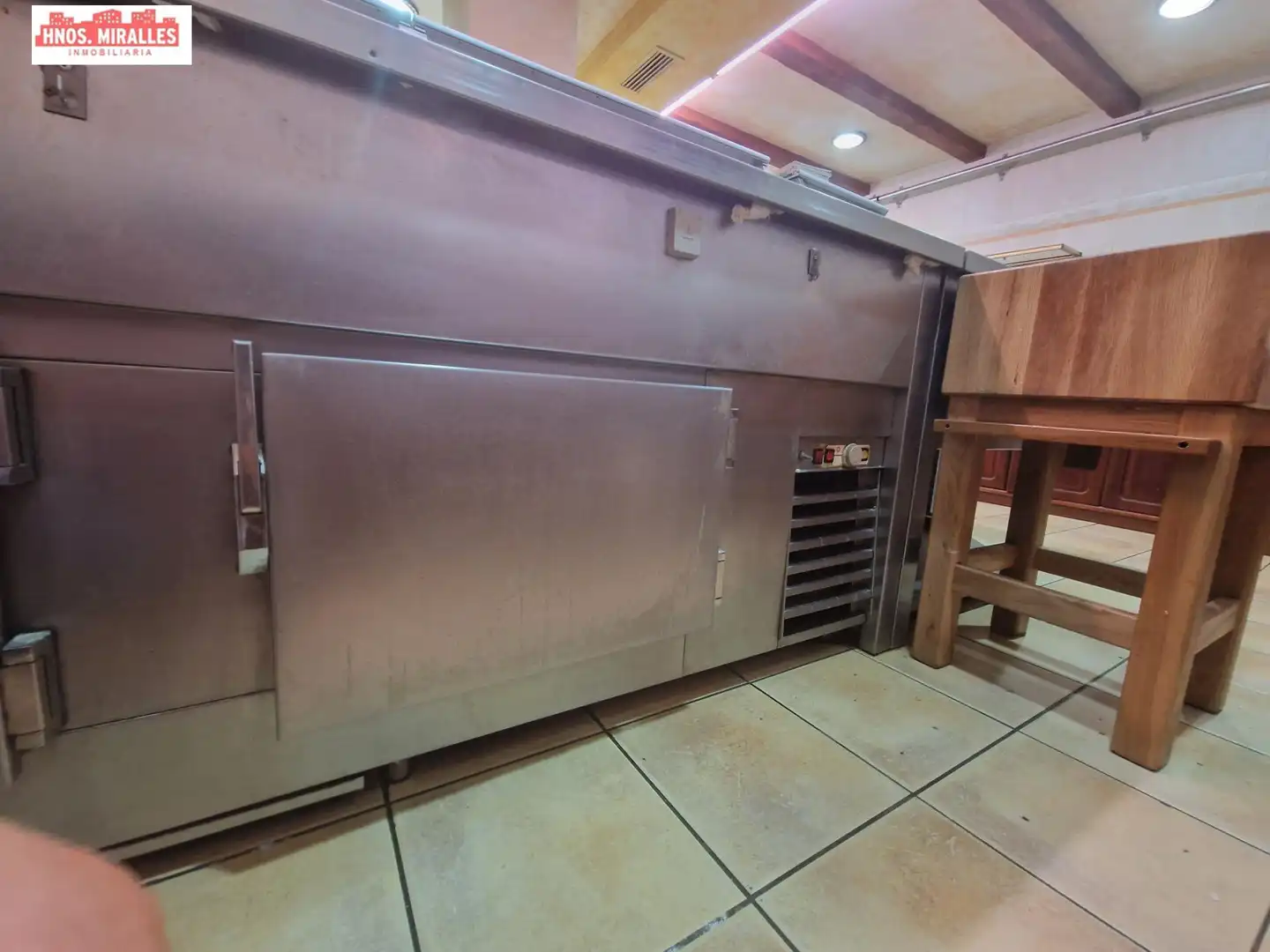 Local en venta en Elche / Elx con Aire acondicionado y Amueblado