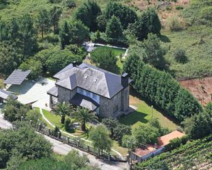 Vista exterior de Casa o xalet en venda en Barbadás amb Parquet, Terrassa i Traster