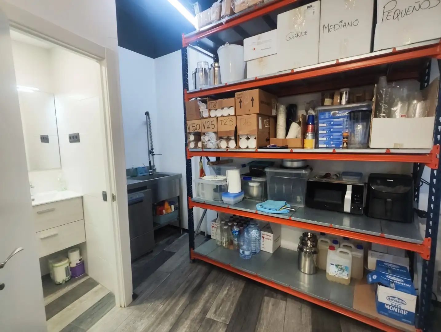 Business premises for transfer in Sant Martí, imagen 18