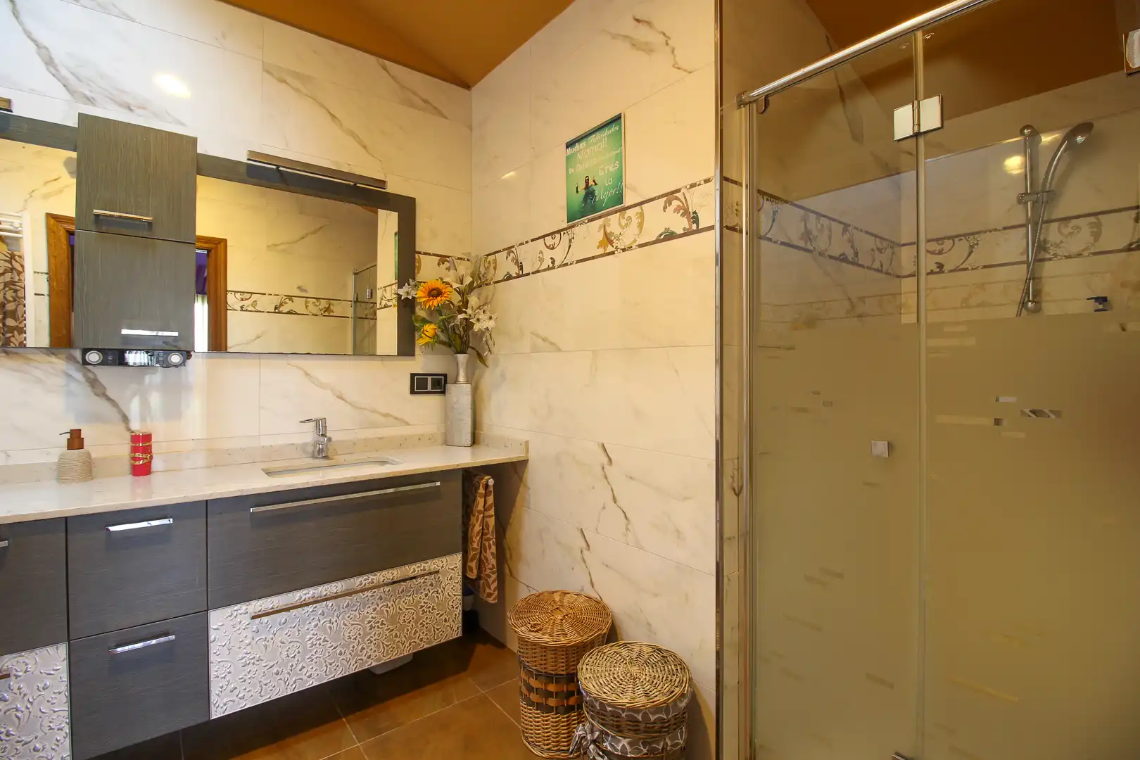 Baño de Casa o chalet en venta en Santa Cruz de Bezana con Calefacción, Jardín privado y Terraza