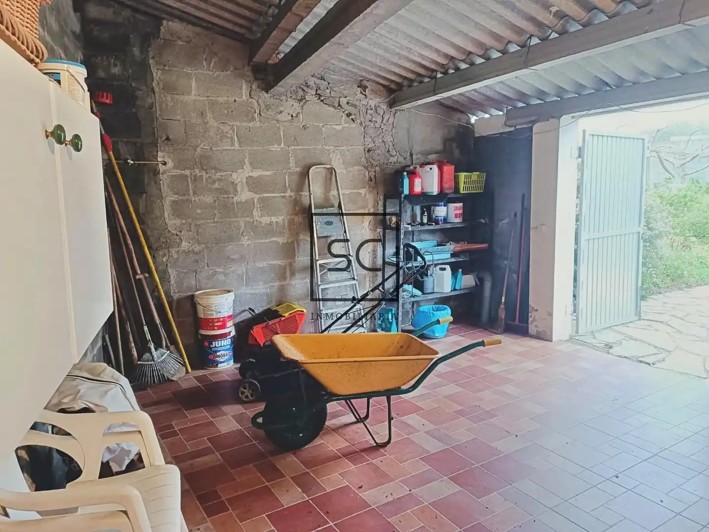 Casa o xalet en venda en Ferrol amb Calefacció, Jardí privat i Alarma