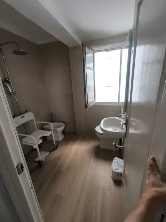 Baño de Piso en venta en Valencia con Aire acondicionado, Calefacción y Amueblado