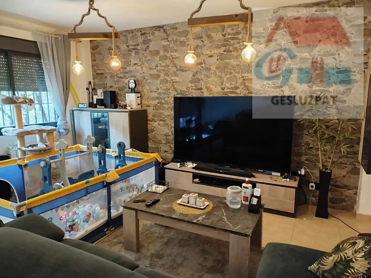 Adosado con terraza en venta en Los Robles, imagen 2