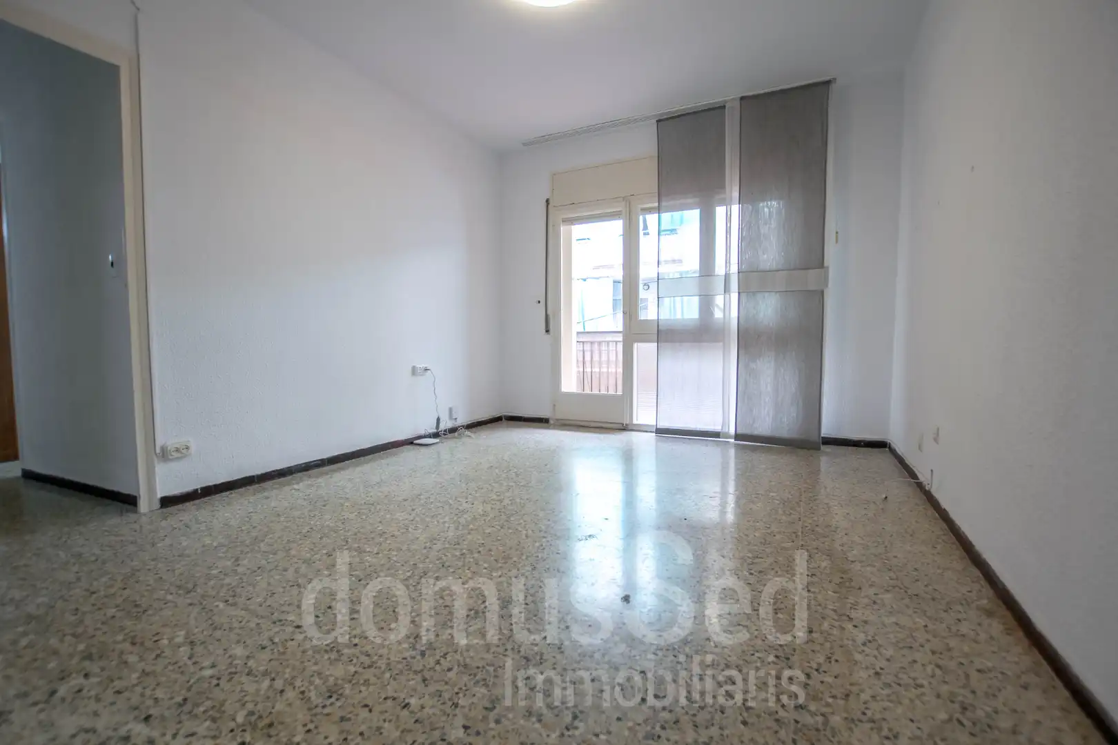 Vista exterior de Pis en venda en Premià de Mar amb Terrassa, Forn i Alarma