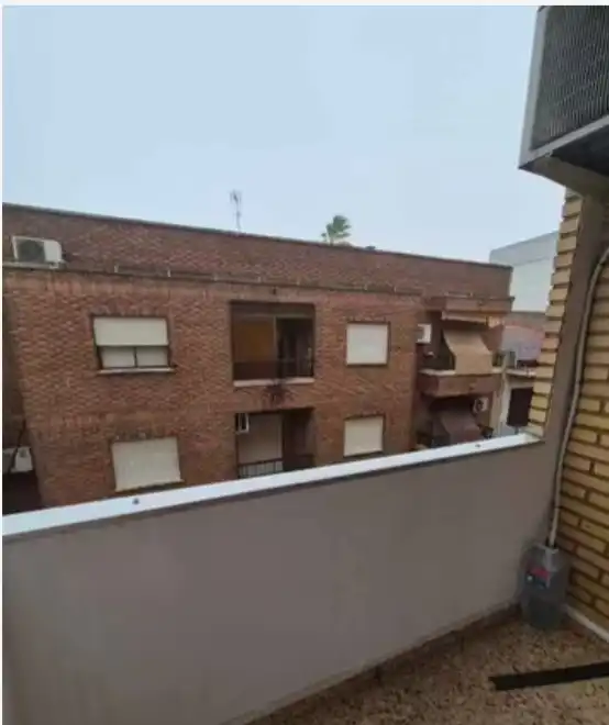 Vista exterior de Piso en venta en La Pobla Llarga con Horno y Balcón