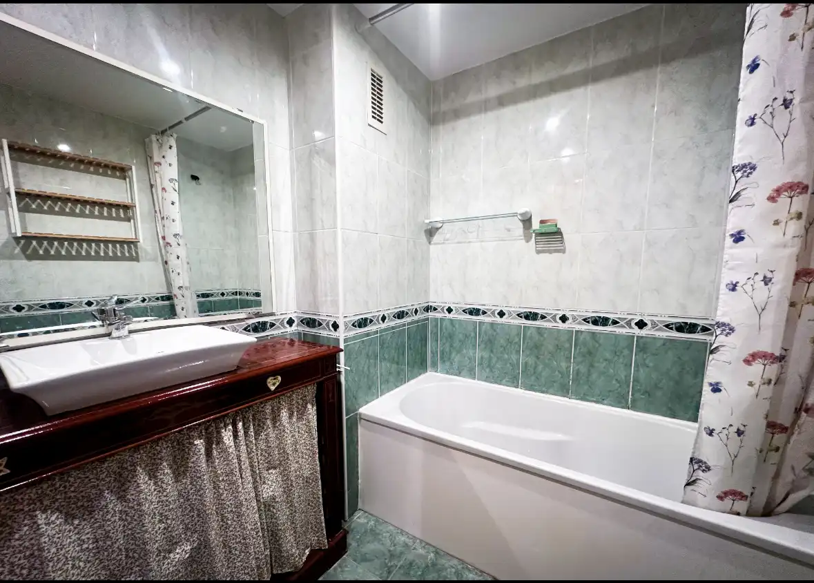 Badezimmer von Wohnung zum Verkauf in Castellón de la Plana / Castelló de la Plana mit Klimaanlage, Abstellraum und Balkon