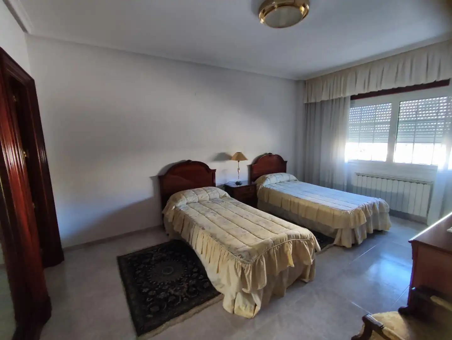 Schlafzimmer von Haus oder Chalet zum Verkauf in Plasencia mit Heizung, Privatgarten und Terrasse