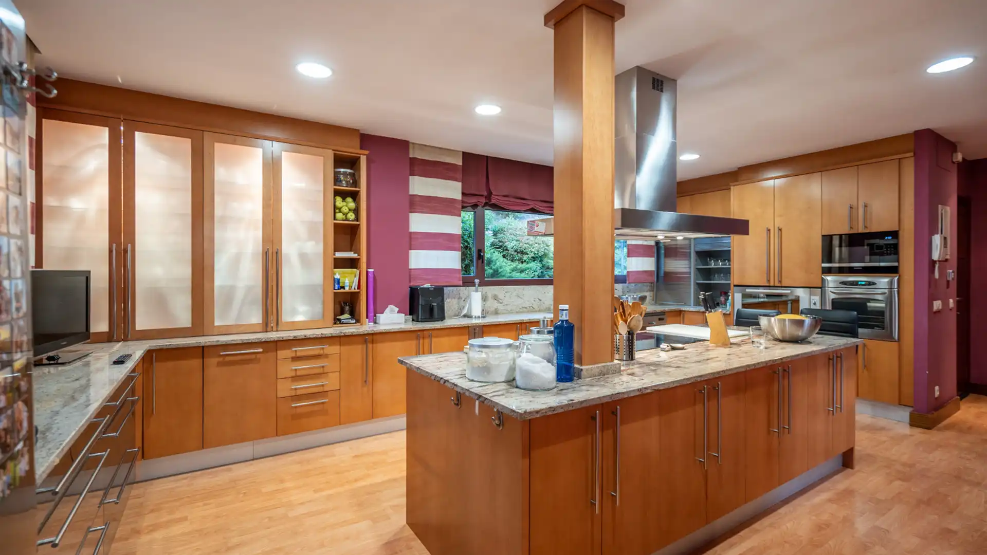 Cocina de Casa o chalet en venta en Las Rozas de Madrid con Aire acondicionado, Calefacción y Jardín privado