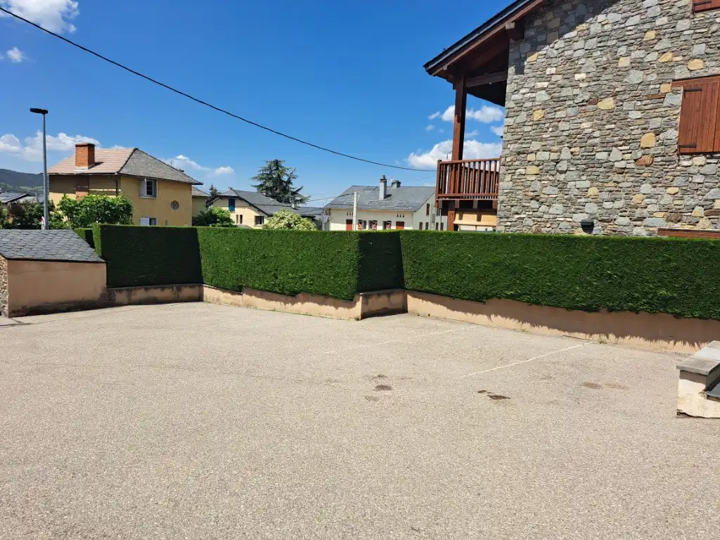 Terrasse von Haus oder Chalet zur Miete in Osséja mit Heizung, Privatgarten und Möbliert