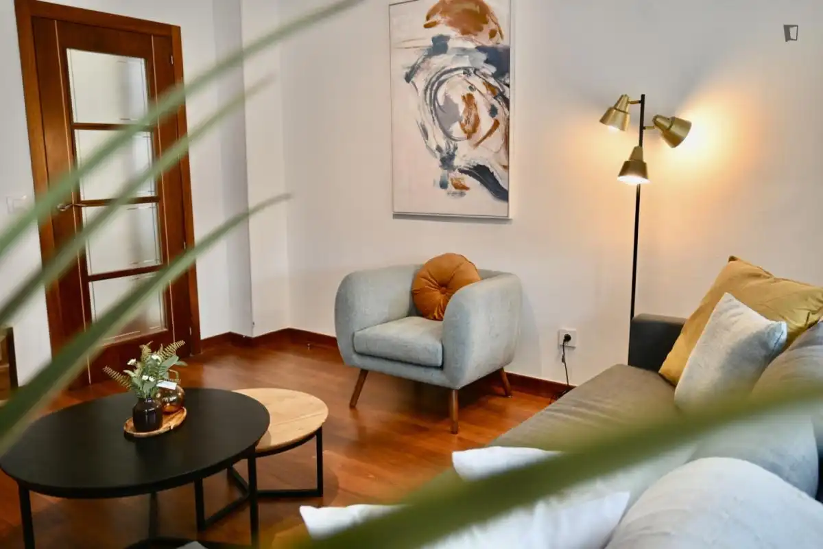 Sala d'estar de Apartament de lloguer en Madrid amb Aire condicionat, Calefacció i Moblat
