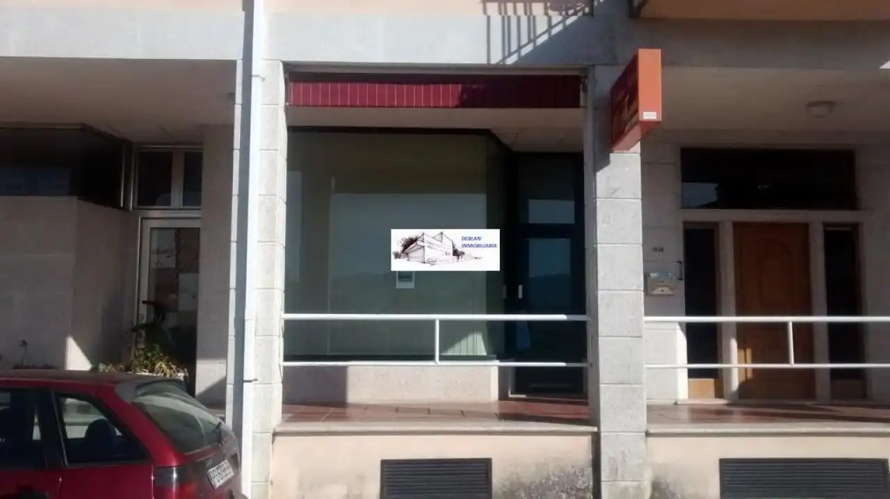 Geschaftsraum zur Miete in Tomiño