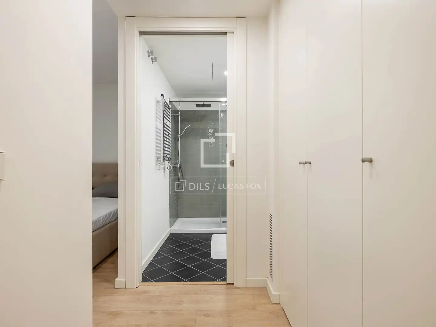 Baño de Piso de alquiler en Barcelona con Aire acondicionado, Parquet y Terraza