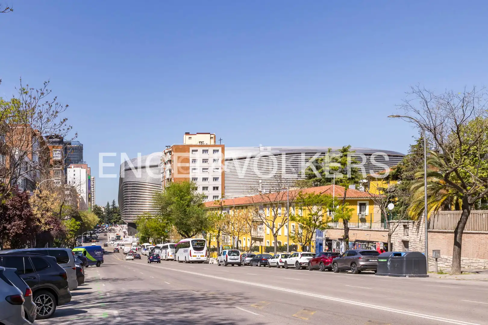 Exterior view of Flat for sale in Madrid  with Heating, Parquet flooring and Storage room