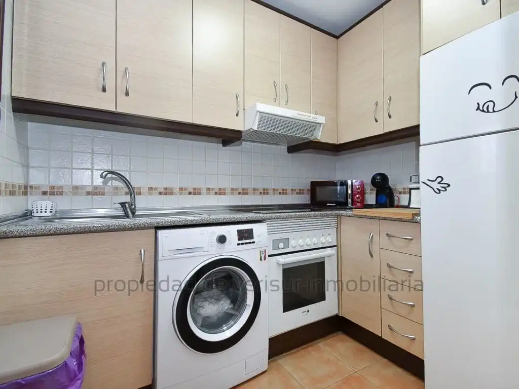 Cocina de Apartamento de alquiler en Águilas con Jardín privado, Terraza y Piscina