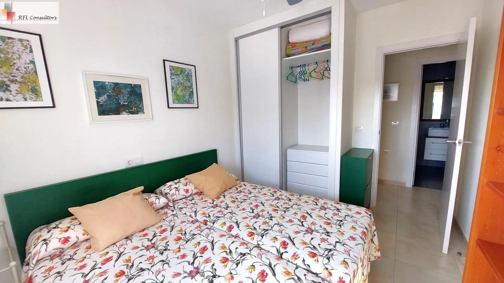 Habitación de Apartamento de alquiler en Torreblanca con Jardín privado, Terraza y Amueblado
