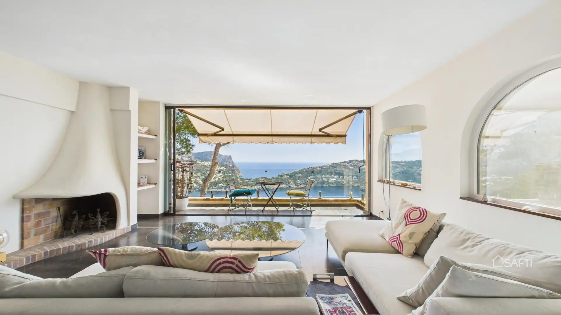 Sala d'estar de Apartament en venda en Andratx amb Aire condicionat, Balcó i Piscina comunitària