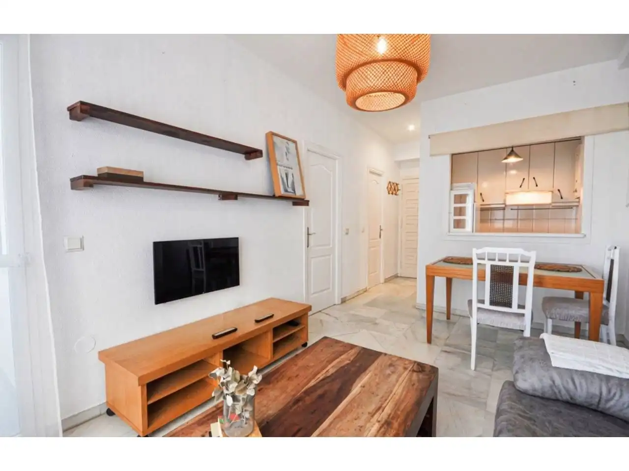 Sala de estar de Piso en venta en Rincón de la Victoria con Aire acondicionado, Terraza y Trastero