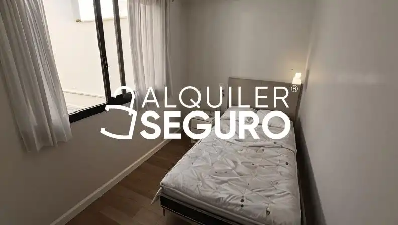 Bedroom of Flat for rent in Sanlúcar la Mayor  with Air Conditioner and Furnished