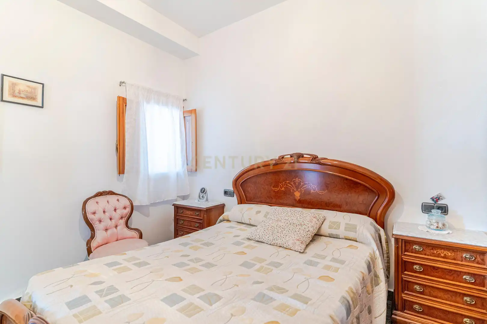 Schlafzimmer von Haus oder Chalet zum Verkauf in Murtas mit Abstellraum, Ofen und Waschmaschine