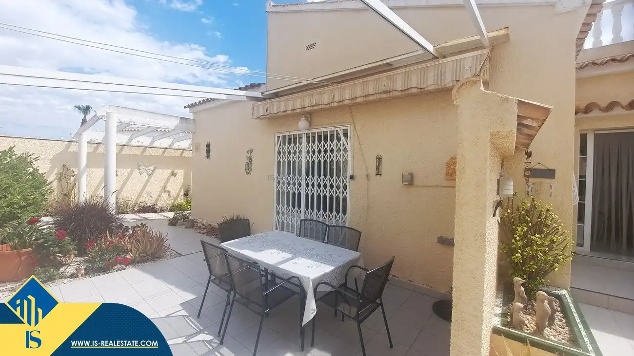 Chalet con jardín en venta en Orihuela Costa, imagen 6