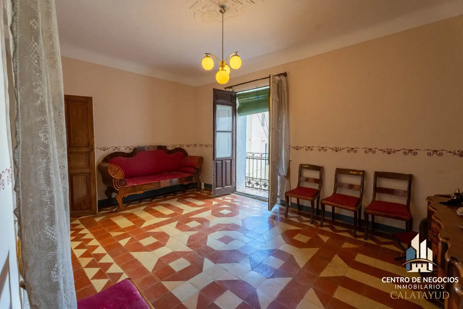 Sala de estar de Casa o chalet en venta en Munébrega con Jardín privado, Terraza y Amueblado