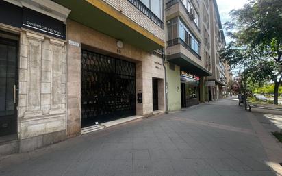 Flat for sale in  Granada Capital  with Terrace and Balcony