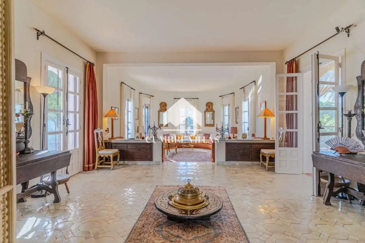 Sala de estar de Casa o chalet en venta en Salobreña con Calefacción, Jardín privado y Terraza