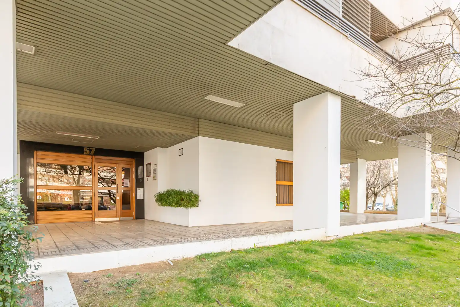 Vista exterior de Piso en venta en  Pamplona / Iruña con Calefacción, Parquet y Trastero