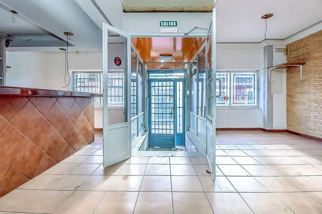 Local en venta en Valdepeñas