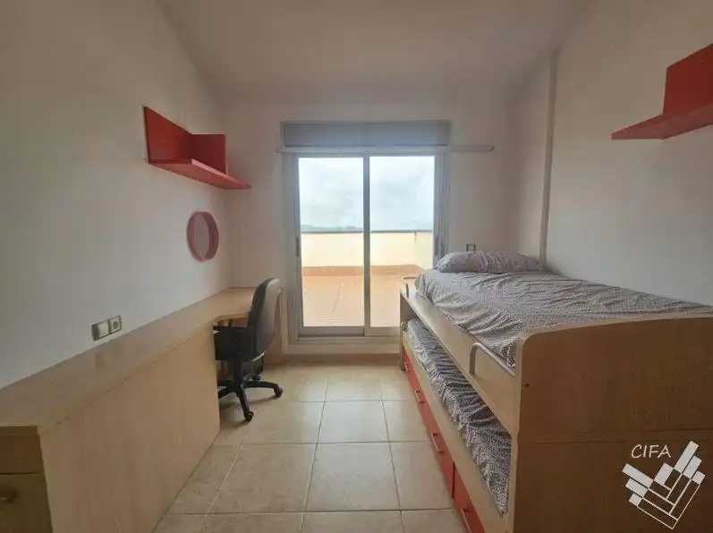 Habitación de Piso en venta en San Jorge / Sant Jordi con Aire acondicionado, Terraza y Amueblado