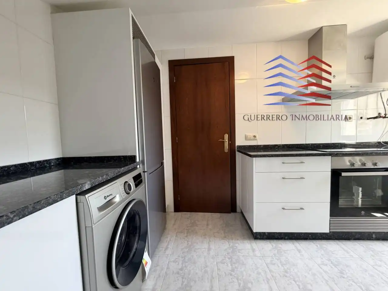 Cuina de Apartament de lloguer en Barbadás amb Calefacció, Parquet i Traster