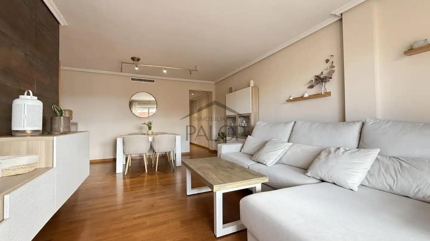 Sala d'estar de Pis en venda en Carcaixent amb Parquet, Terrassa i Traster