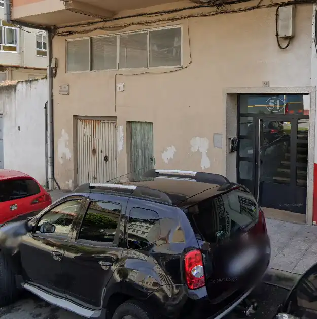 Gewerbefläche zum Verkauf in Avenida Rosalía de Castro 51