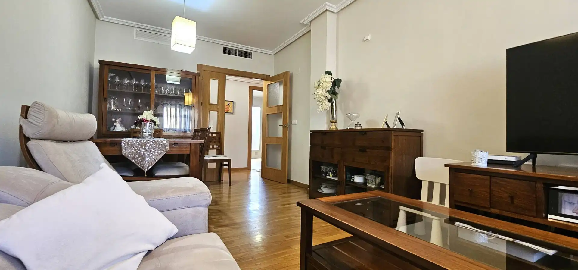 Living room of Flat for sale in Murcia  with Air Conditioner, Parquet flooring and Storage room