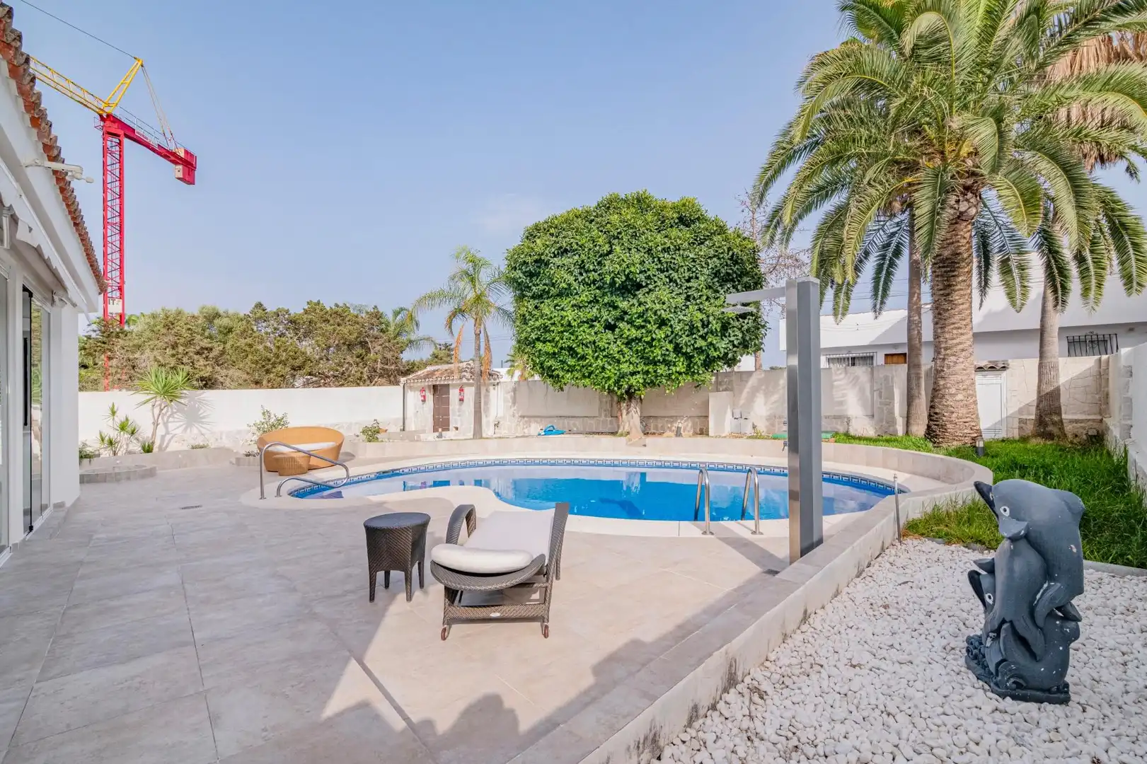 Piscina de Casa o xalet en venda en Marbella amb Aire condicionat, Calefacció i Jardí privat
