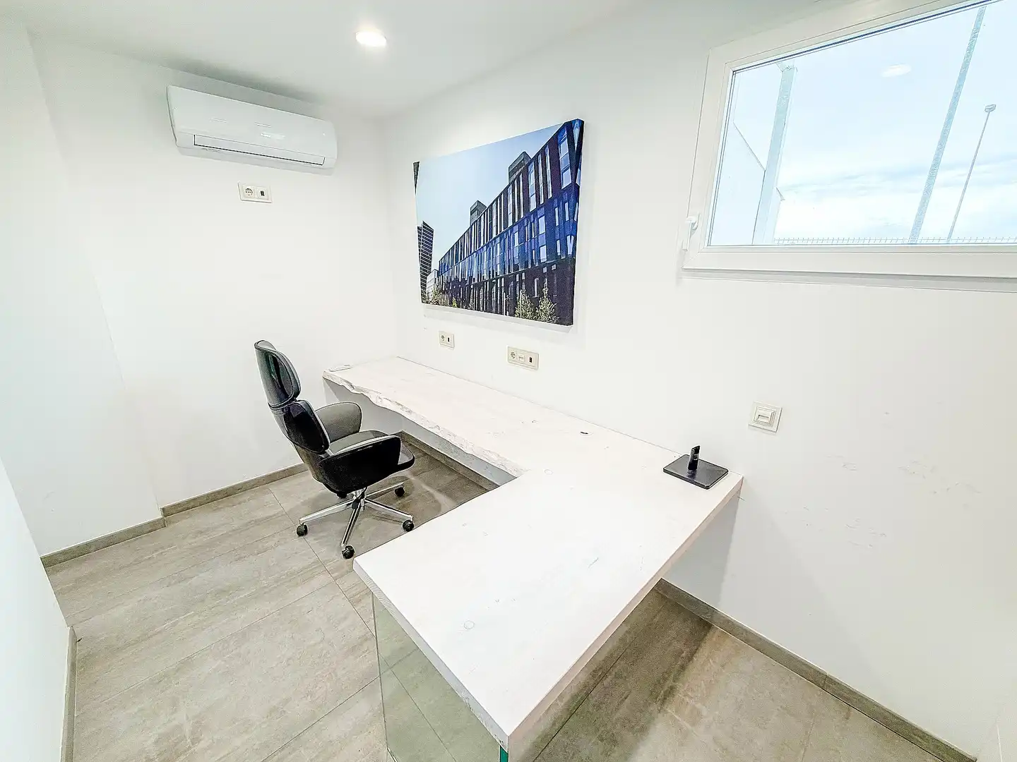 Nave industrial en venta en Villena con Calefacción y Alarma