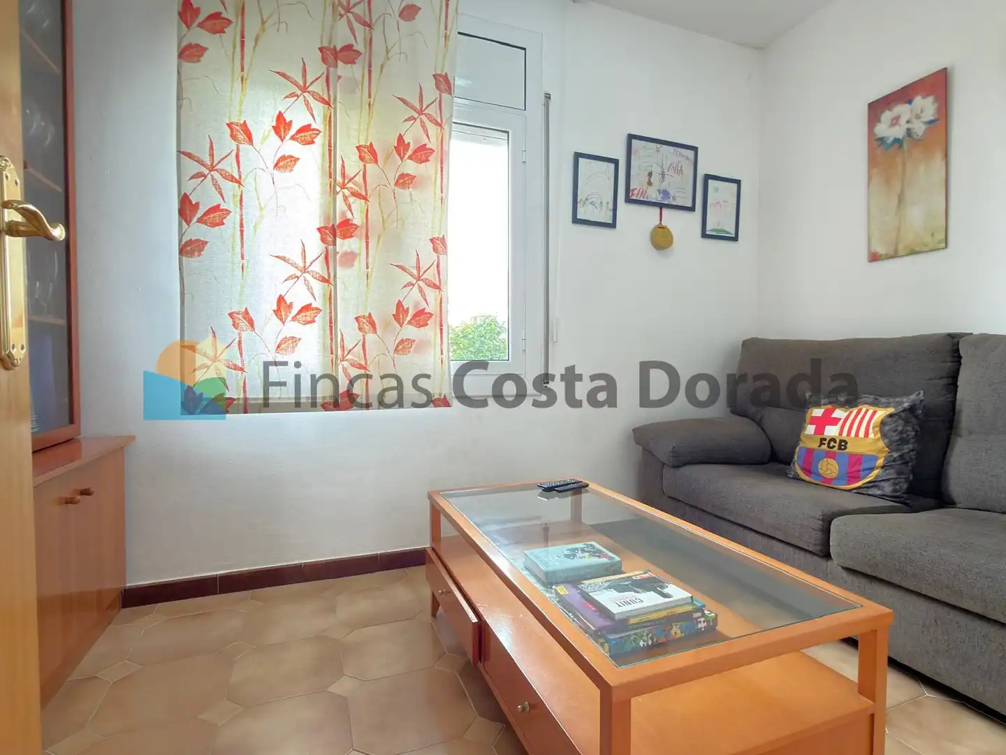 Living room of Houses for sale in Cubelles  with Air Conditioner, Private garden and Parquet flooring