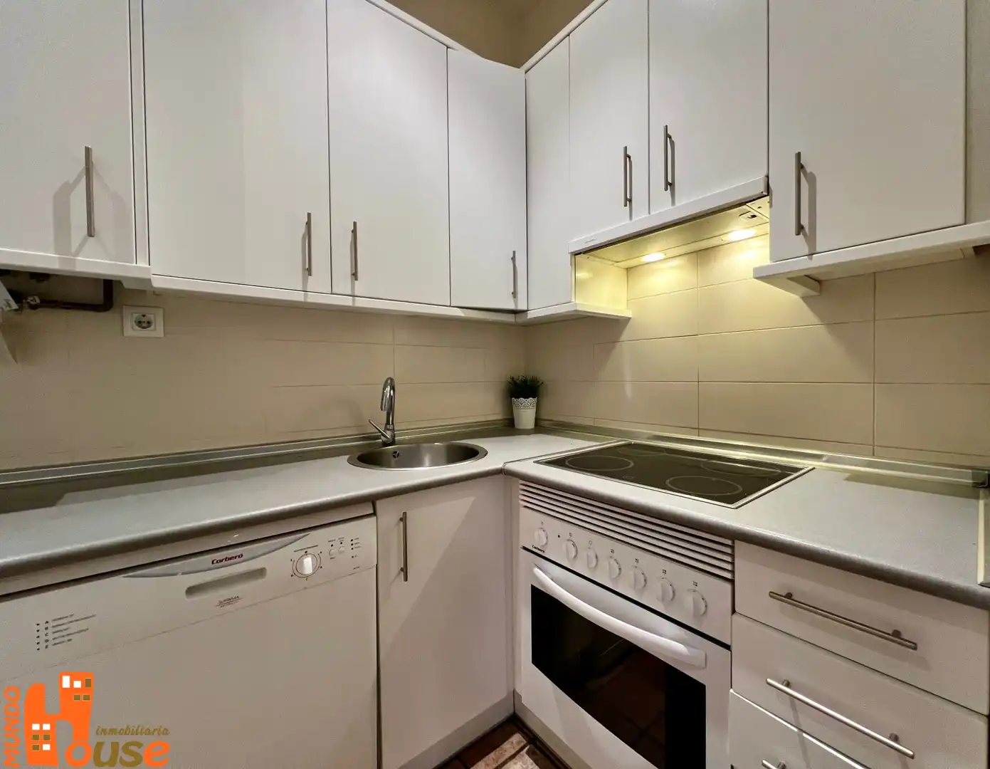 Cocina de Piso en venta en Real Sitio de San Ildefonso con Calefacción, Horno y Lavadora
